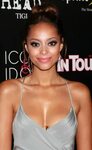 Amber Stevens is the Complete Package - Barnorama