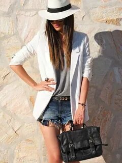 22 Fashionable Summer Outfit Ideas with a Hat - Pretty Desig