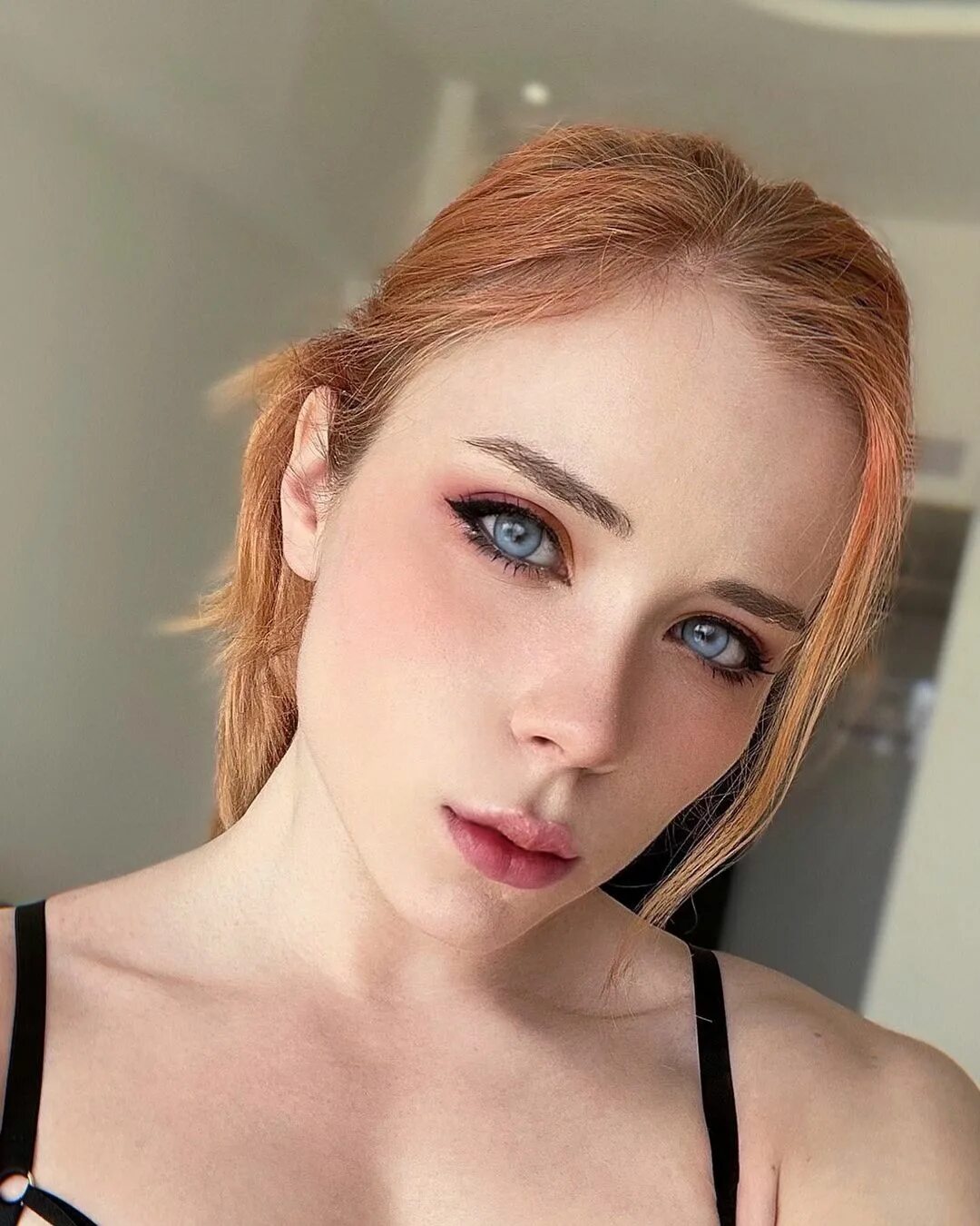 🦊 Sweetie_Fox 🦊 on Instagram: "That's not my true eye color