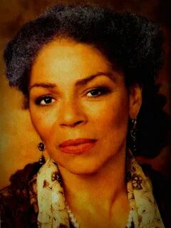 Rosalind Cash - celebridades que morreram jovens fotografia 