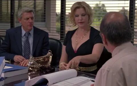 Best Supporting Cleavage in a Drama: Anna Gunn as Skyler Whi