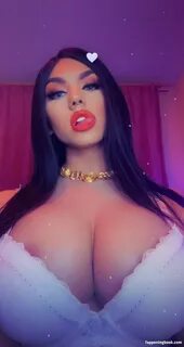 Hotbritneybitch Nude OnlyFans Leaks.