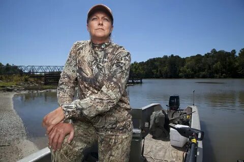 What happened to Liz on Swamp People? - Celebrity.fm - #1 Of
