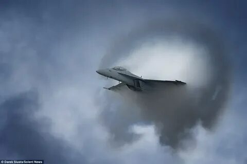 เ ย อ ร ม น ซ อ เ ค ร อ ง บ น F/A-18 Super Hornet เ พ อ ส ท 