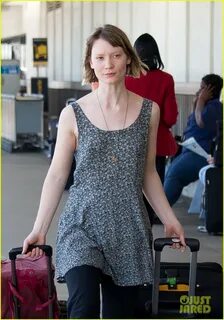 Mia Wasikowska: 'The Turning' Trailer - Watch Now!: Photo 28