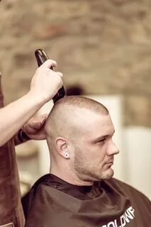 Peet's Hairstyle - Dein Barbershop - Herrenfriseur in Münzen