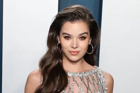 Hailee Steinfeld Dressed Up in Versace and The Attico Heels 