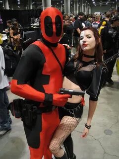 File:Comikaze Expo 2011 - Deadpool and Typhoid Mary (6324616