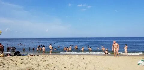 Gunnison beach nyc ✔ 11 Relaxing Nude Beaches In The U.S. - 