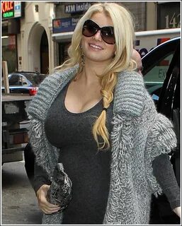 Popoholic " Blog Archive " Jessica Simpson’s Already Huge Bo