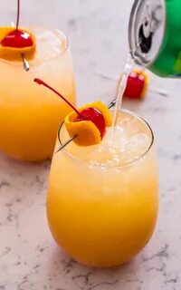 Sparkling water makes this Bahama Mama skinny and bubbly! Ta