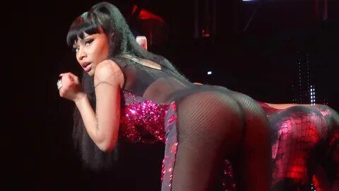 rt ur fav girls back on Twitter: "Nicki Minaj https://t.co/G