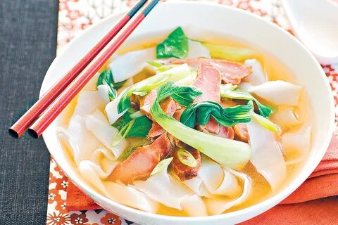 Long noodle soup with barbecue pork Recipe