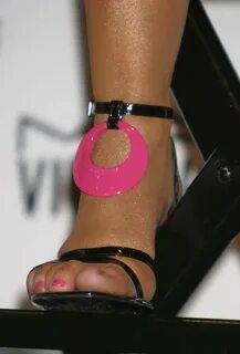 Celebrity Feet - Christina Aguilera - 20 Pics xHamster