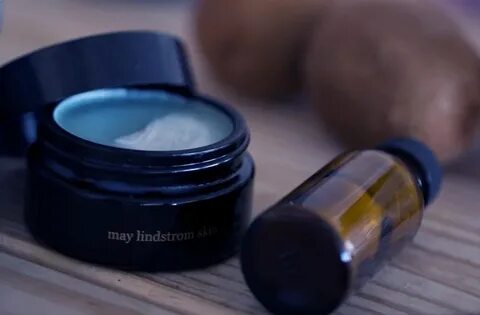 Nggak Cuma Unik, Skin Care Biru Ini Juga High Recommended Lh