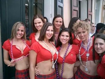 Девушки с карнавала Mardi Gras (56 фото)