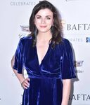 hot pictures of Aisling Bea are a charm for her fans - BestH