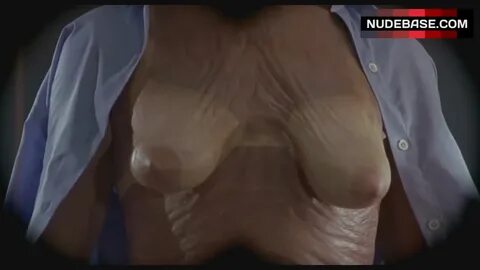 Lin shaye boob size