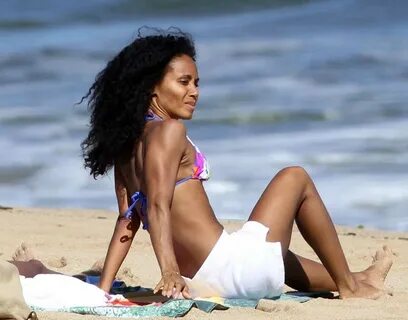 50 Nude Photos Of Jada Pinkett Smith In Which It Is Hard Not