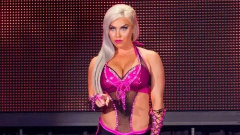 Dana Brooke Tits