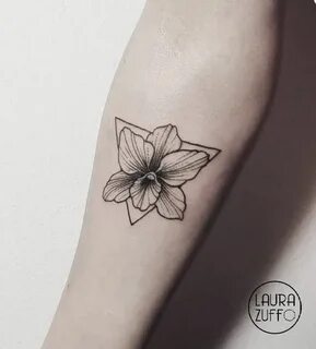 Orchid Tattoo by laurazuffottt Orchid tattoo, Orchid flower 