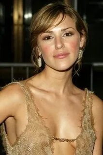 Details on Elizabeth Hendrickson's Role on The Young and the