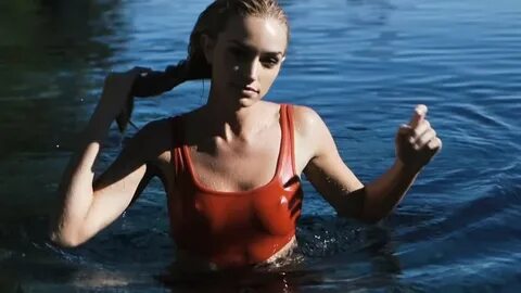 49 hottest Brianne Howey photos that are damn sexy