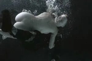 Gemita Samarra fully nude in a water at Pressure (2015) Cele