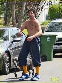 Walking Dead's Jon Bernthal: Shirtless Dog Walk!: Photo 2651