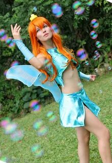 Bloom from Winx Club - Daily Cosplay .com