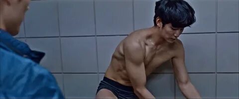 Kim Soo Hyun nude 100% ở phim mới, cảnh nóng bạo liệt lại cò