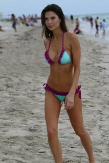 Julia Pereira Hot in Bikini - Miami, July 2016 * CelebMafia