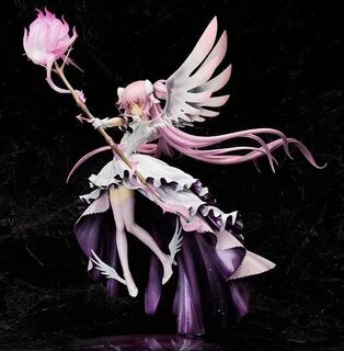 Puella Magi Madoka Magica: Ultimate Madoka 1/8 Scale Figure.