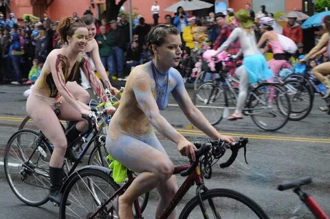 Fremont naked bike parade ♥ Solstice Parade
