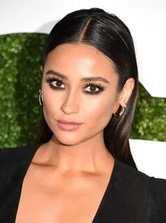 Picture of Shay Mitchell