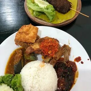 Ayam Bakar Wong Solo - Cyberjaya'da Endonezya Restoranı'da f
