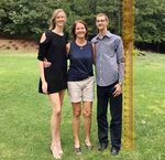 How tall is Nancy in heels vs 6ft7 mom 7ft Bro Tall women, T