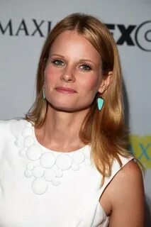 Picture of Joelle Carter