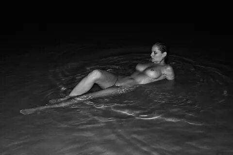 Genevieve Morton Nude & Sexy (48 Photos) #TheFappening