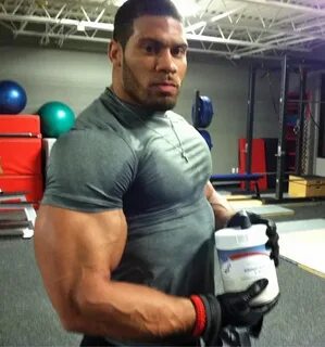 NFL free agent LaRon Landry likes showing off his Incredible