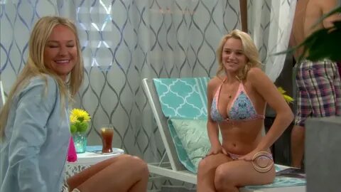 Hunter King/Summer Newman - Sitcoms Online Photo Galleries