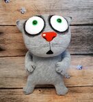 Мягкая игрушка серый плюшевый кот испуганный для любителей к