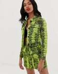 Джинсовая куртка со змеиным принтом лаймового цвета - Зелены