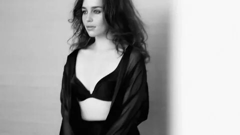 Emilia Clarke Network в Твиттере: "Emilia Clarke for GQ Maga