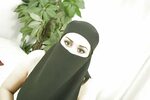 Hijabi Slut 2 - Photo #4