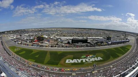 9 Facts About The Daytona 500 To Impress Your NASCAR Friends