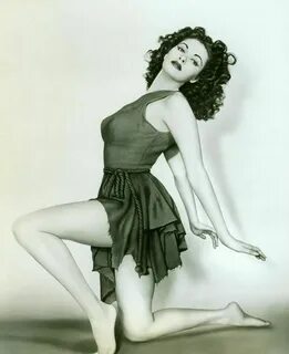 Pin by Diana on Yvonne De Carlo Yvonne de carlo, Vintage pin