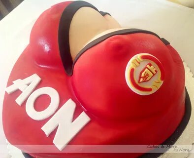Manchester United Birthday Cake for him (; Soccer cake, Biki