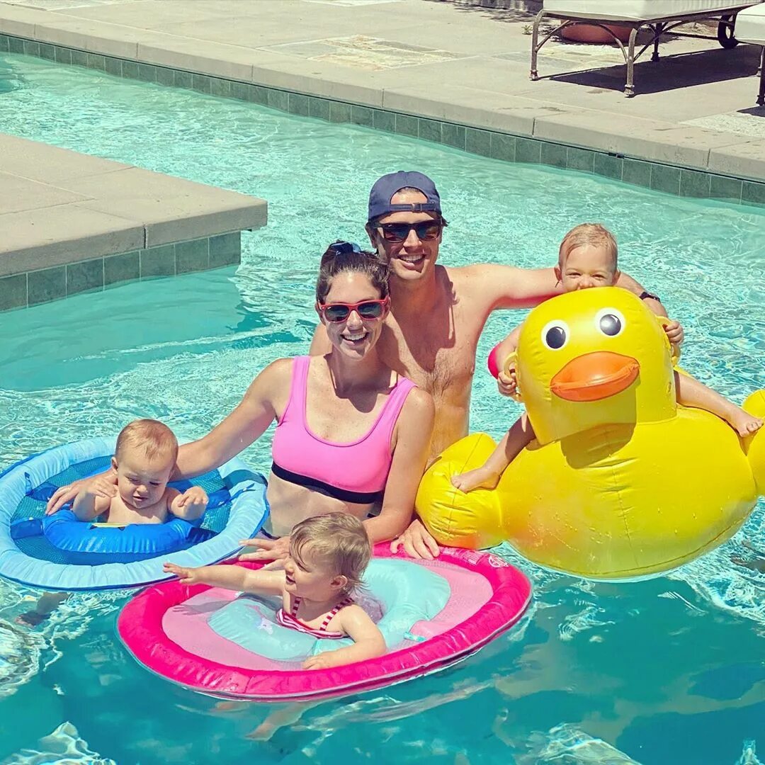Abby Huntsman az Instagramon: "Three little 🦆's went out one day...