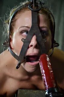 Cherie deville infernal restraints